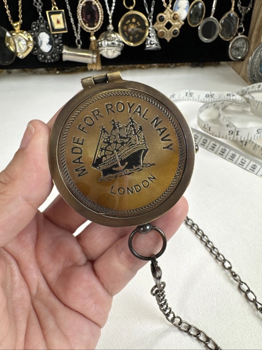 Vintage Royal Navy Compass Location Navigation COMPASS TRAVELER With Chain